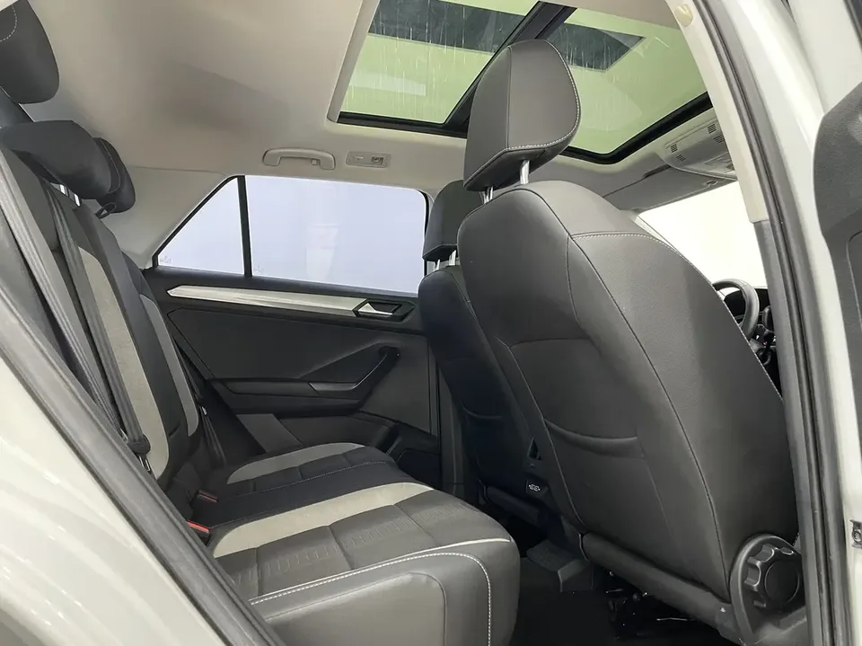 Volkswagen T-Roc Tanyue 280TSI DSG 2WD Elite PLUS 2023 — миниатюра 5