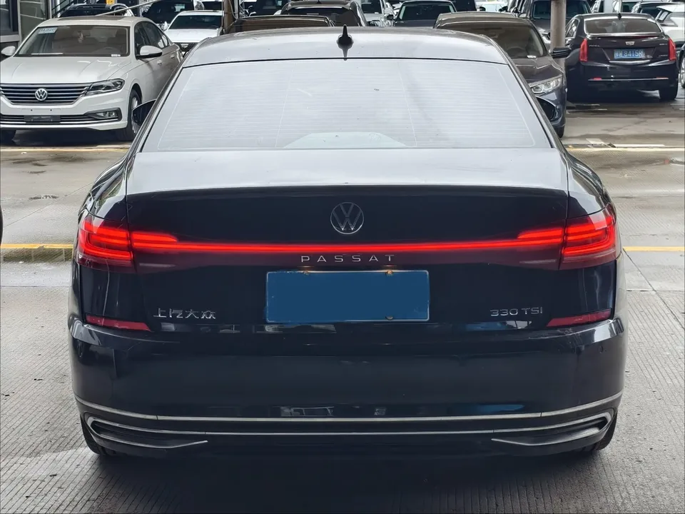Volkswagen Passat Passat 2022 330TSI Elite Edition 2022 — миниатюра 2
