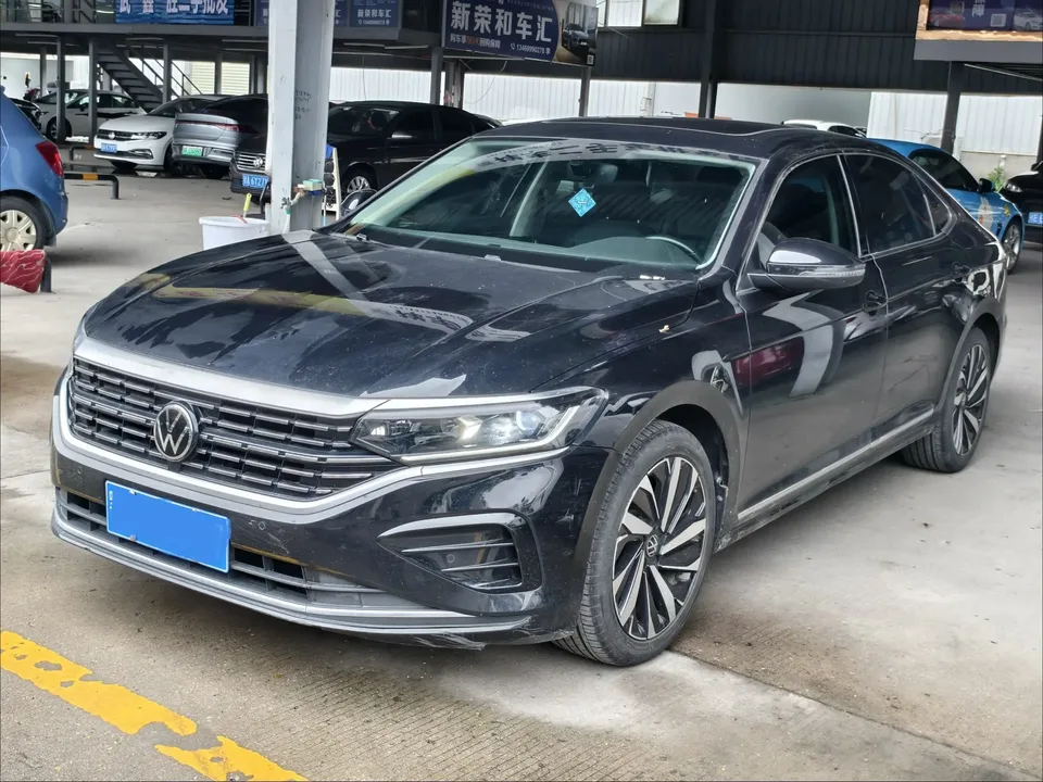 Volkswagen Passat 2022