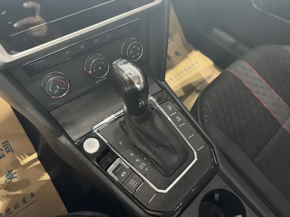 Volkswagen Lamando Lingdu 2021 230TSI DSG Fashion Edition 2022 — миниатюра 5