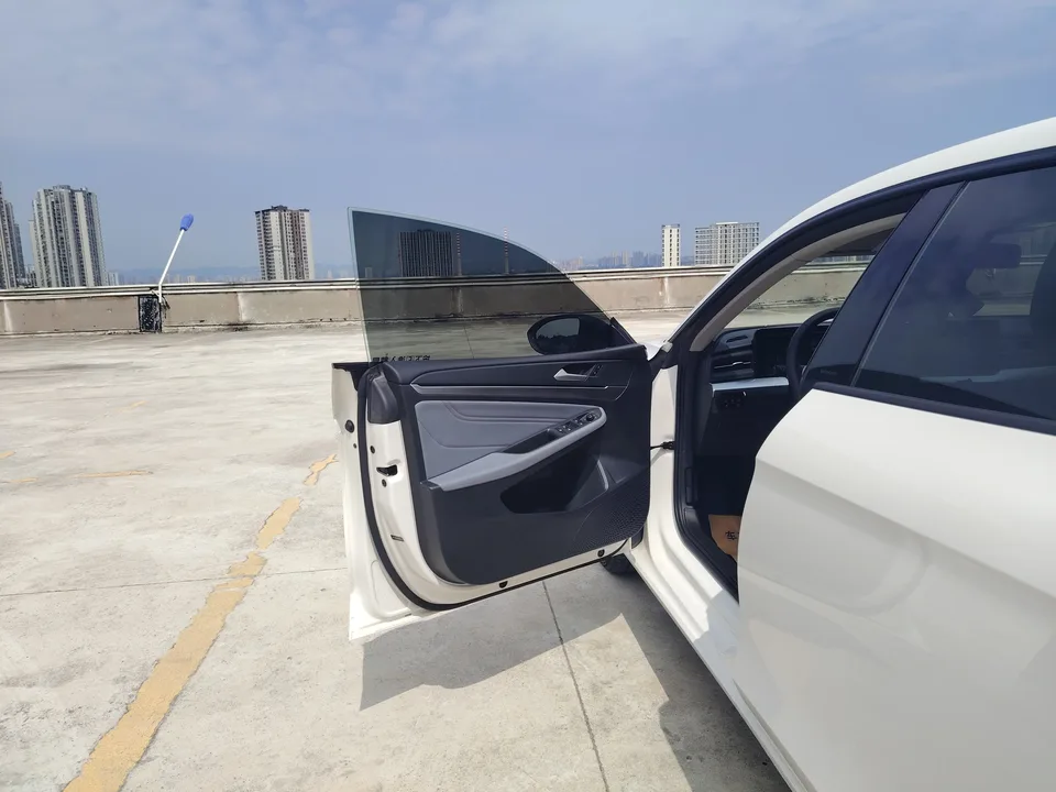 Volkswagen Lamando Lingdu Lingdu L 280TSI DSG Hot Edition 2023 — миниатюра 4