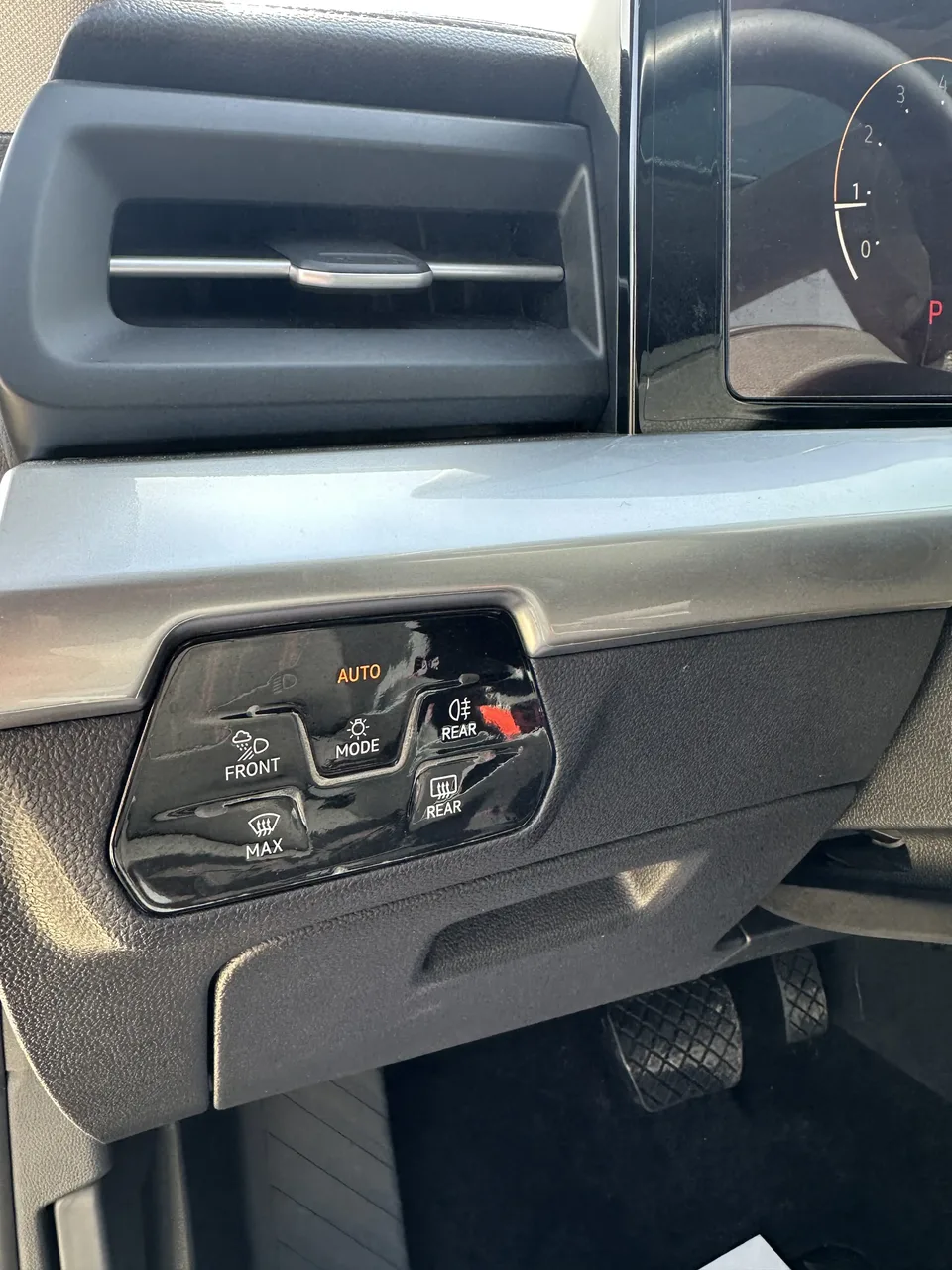 Volkswagen Lamando Lingdu Lingdu L 280TSI DSG Cool Edition 2023 — миниатюра 4
