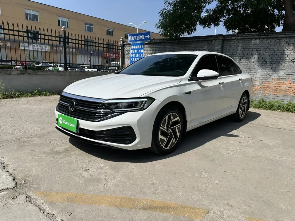 Volkswagen Sagitar 2023