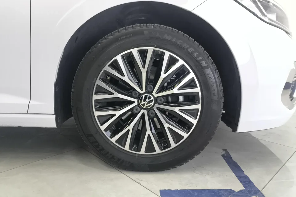 Volkswagen Sagitar Sagitar 200TSI DSG Flying Edition 2024 — миниатюра 2