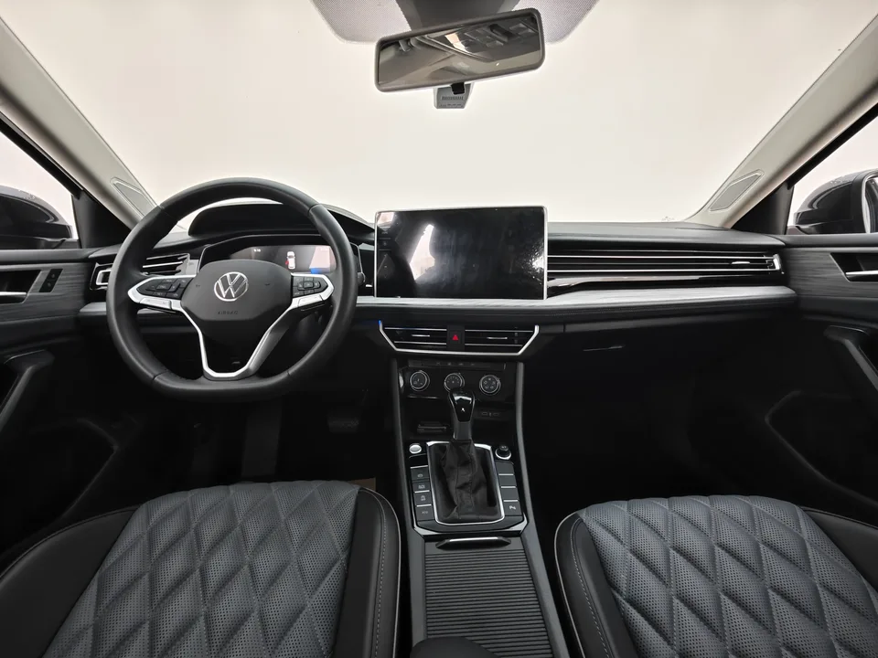 Volkswagen Sagitar Sagitar 300TSI DSG Beyond Edition 2024 — thumbnail 5