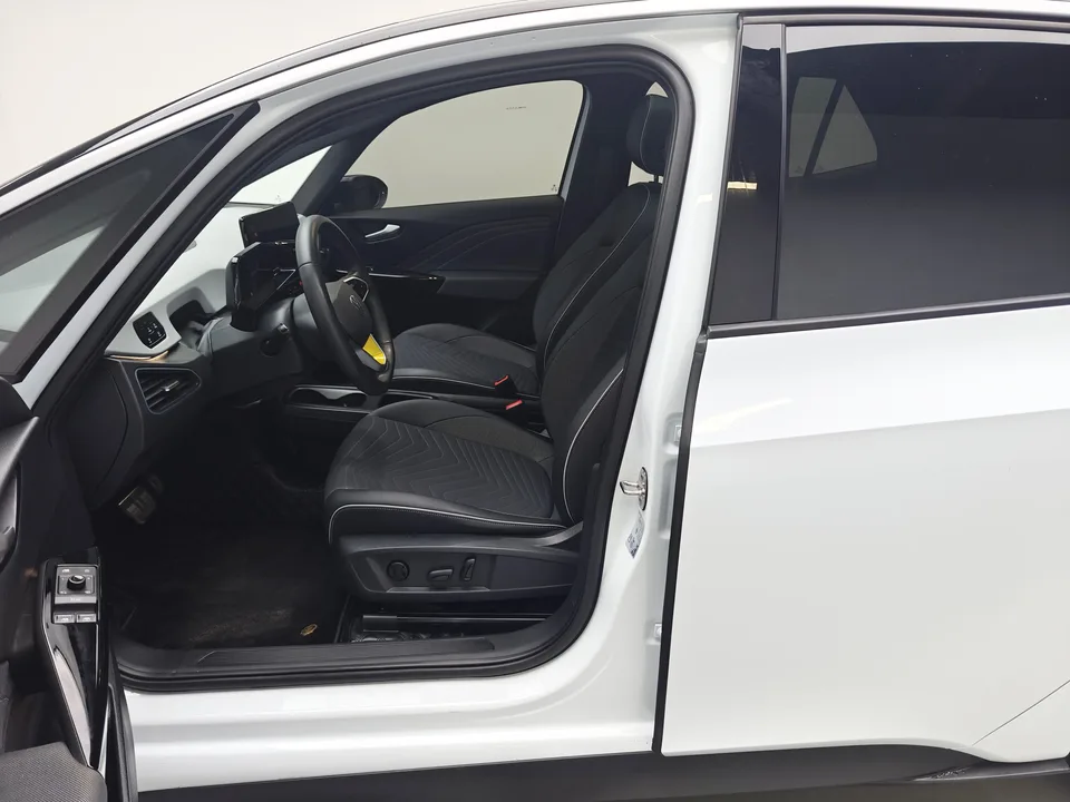 Volkswagen ID.3 ID.3 Upgraded Pure Smart Edition 2023 — thumbnail 5