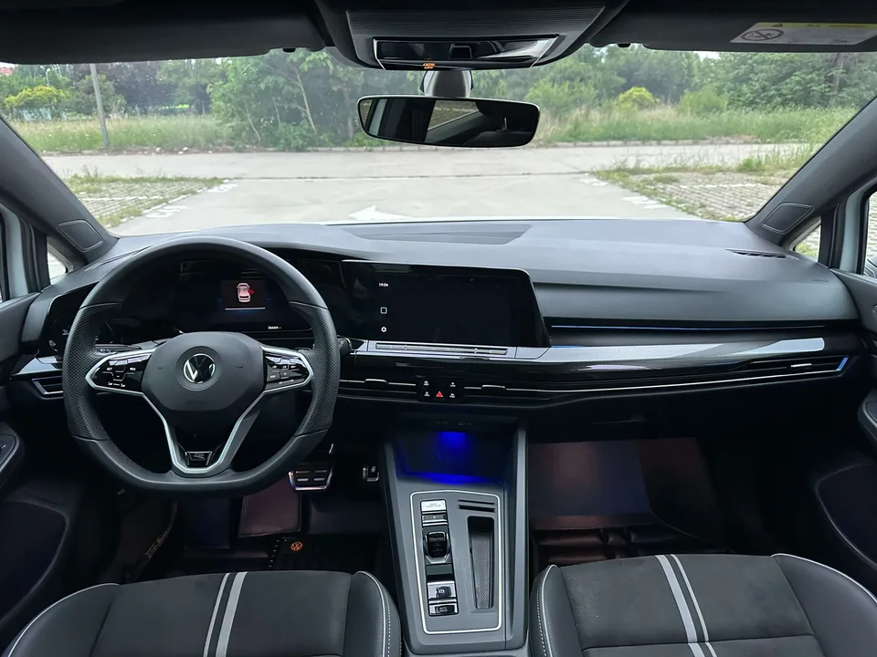 Volkswagen Golf Golf 2023 280TSI DSG R-Line Lite 2022 — миниатюра 4