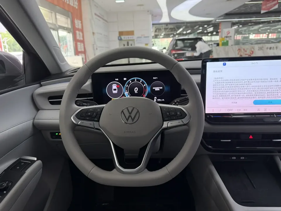 Volkswagen Lavida 2026 Volkswagen Lavida Pro 300TSI Starry Sky Smart Edition 2025 — миниатюра 5