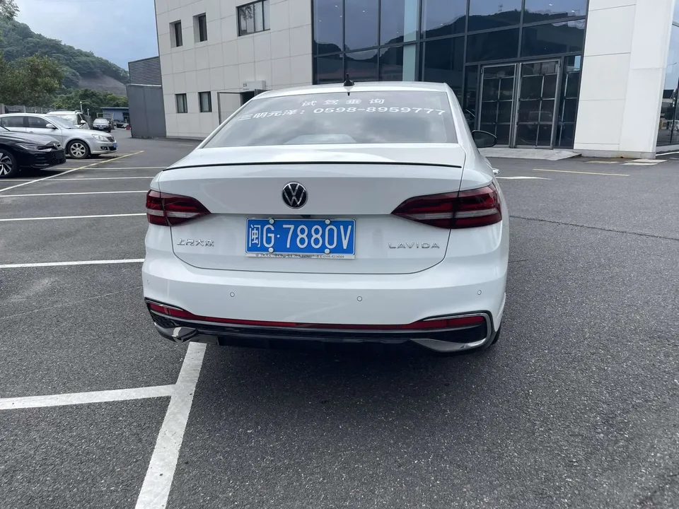 Volkswagen Lavida Lavida 2024 300TSI DSG Manyi Edition 2024 — миниатюра 2