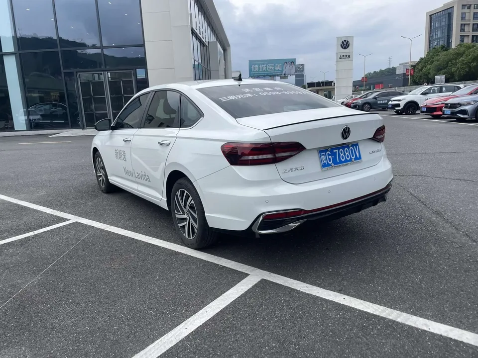 Volkswagen Lavida Lavida 2024 300TSI DSG Manyi Edition 2024 — миниатюра 4
