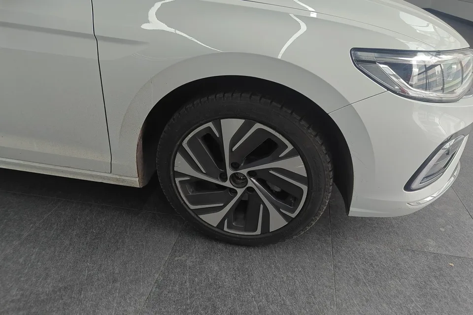 Volkswagen Bora Bora 2023 200TSI DSG Zhixing PRO Edition 2022 — миниатюра 2