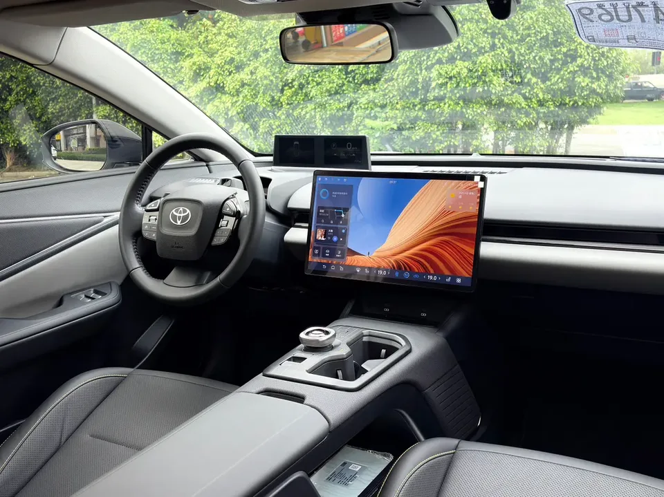 Toyota bZ5 550 PRO 2025 — миниатюра 3