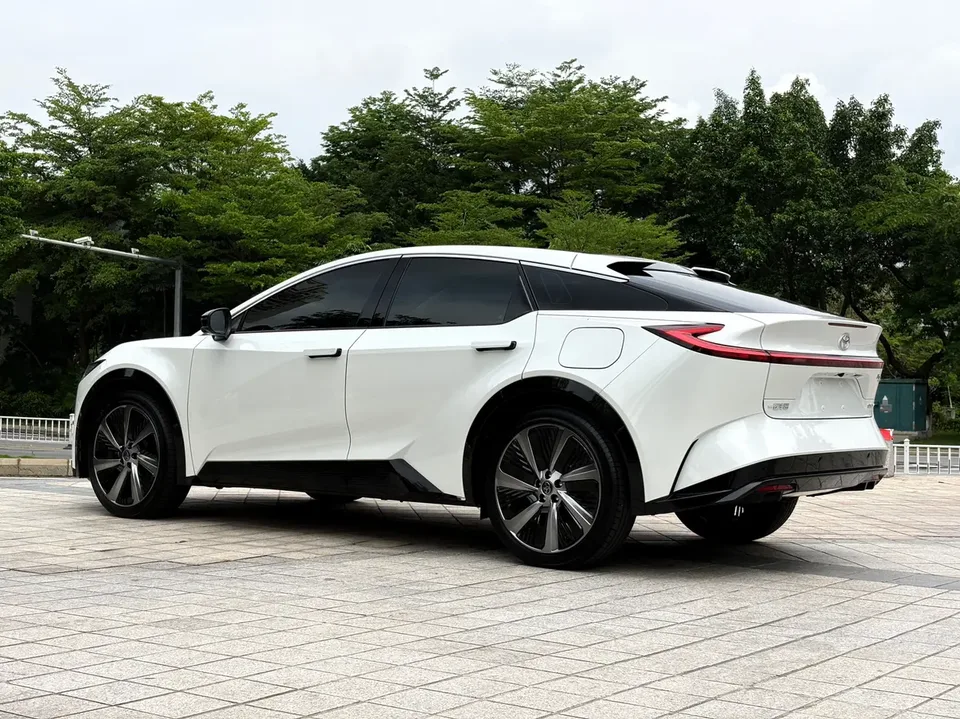 Toyota bZ5 550 PRO 2025 — миниатюра 4