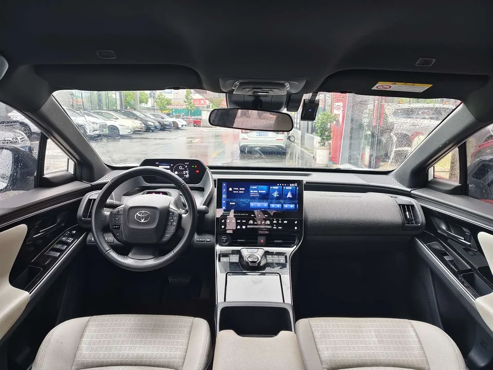 Toyota Bozhi 4X GAC Toyota Platinum 4X 2024 615 PRO version 2024 — миниатюра 5