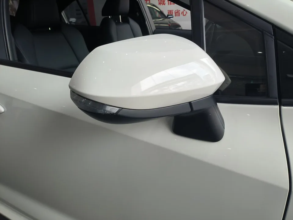 Toyota Levin Lei Ling 2022 Lelink 185T CVT Luxury Edition 2022 — thumbnail 4