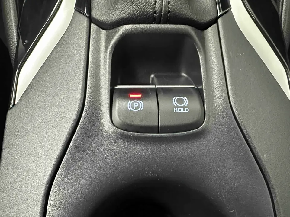 Toyota Corolla 1.5L CVT Pioneer Edition 2023 — миниатюра 4