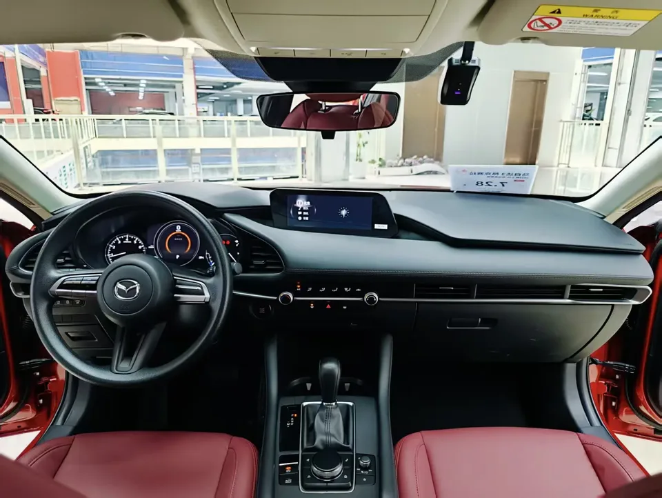 Mazda Axela Mazda3 Angkesela 2.0L Automatic Quality Edition 2023 — thumbnail 5