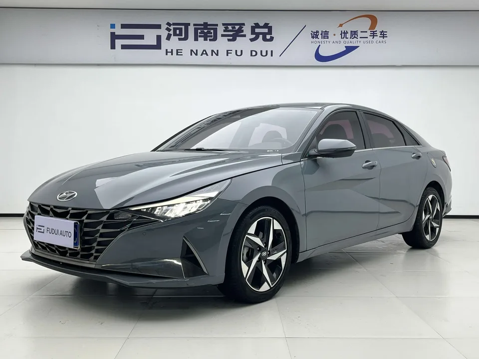 Hyundai Elantra Elantra 1.5L CVT LUX Premium Edition 2022 — photo 1, buy with delivery to Moscow