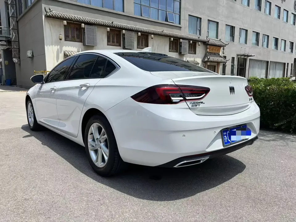 Buick Majesty Regal 2024 25T Super Edition 2024 — миниатюра 4