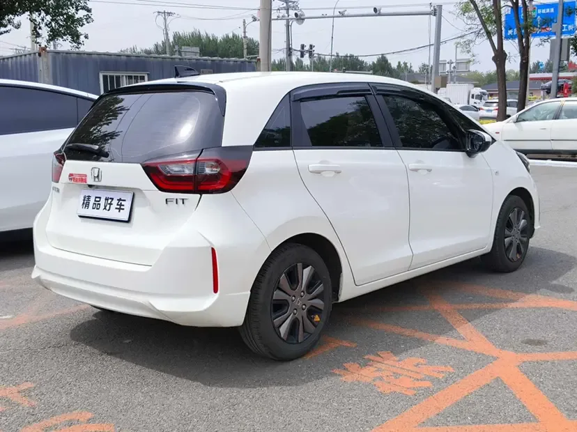Honda FIT Fit Fit 2021 1.5L CVT Trendy Edition 2022 — миниатюра 2