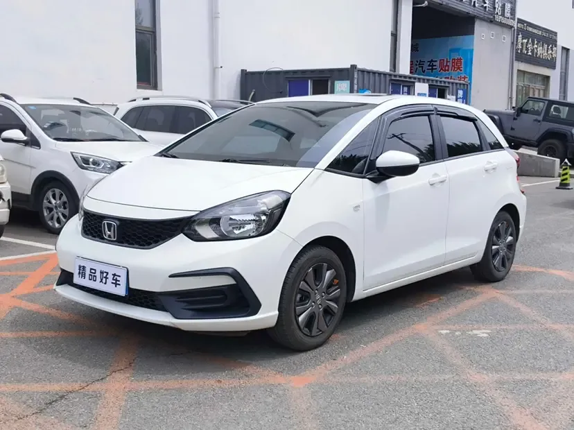 Honda FIT Fit Fit 2021 1.5L CVT Trendy Edition 2022 — фото 1, купить с доставкой в Москву