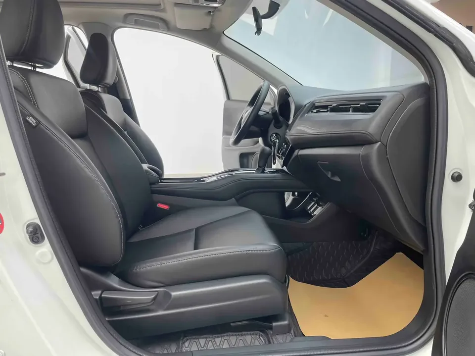 Honda VEZEL 1.5L CVT Pioneer Edition 2022 — миниатюра 5