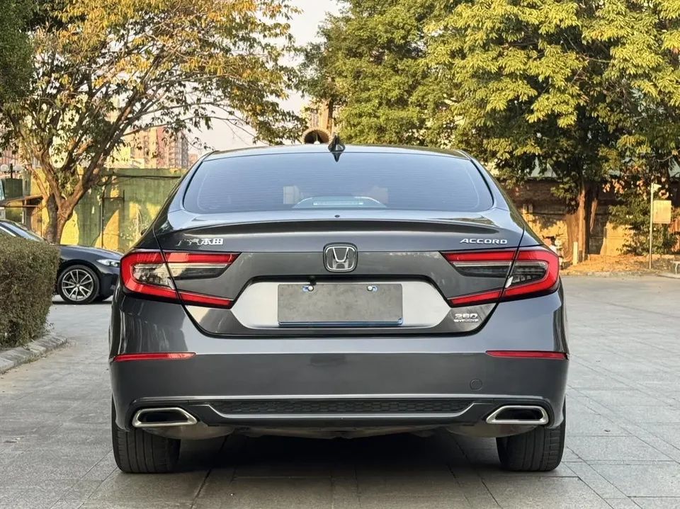 Honda Accord Accord 260TURBO Deluxe 2022 — thumbnail 2