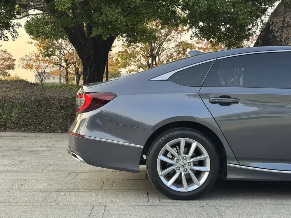 Honda Accord Accord 260TURBO Deluxe 2022 — thumbnail 3