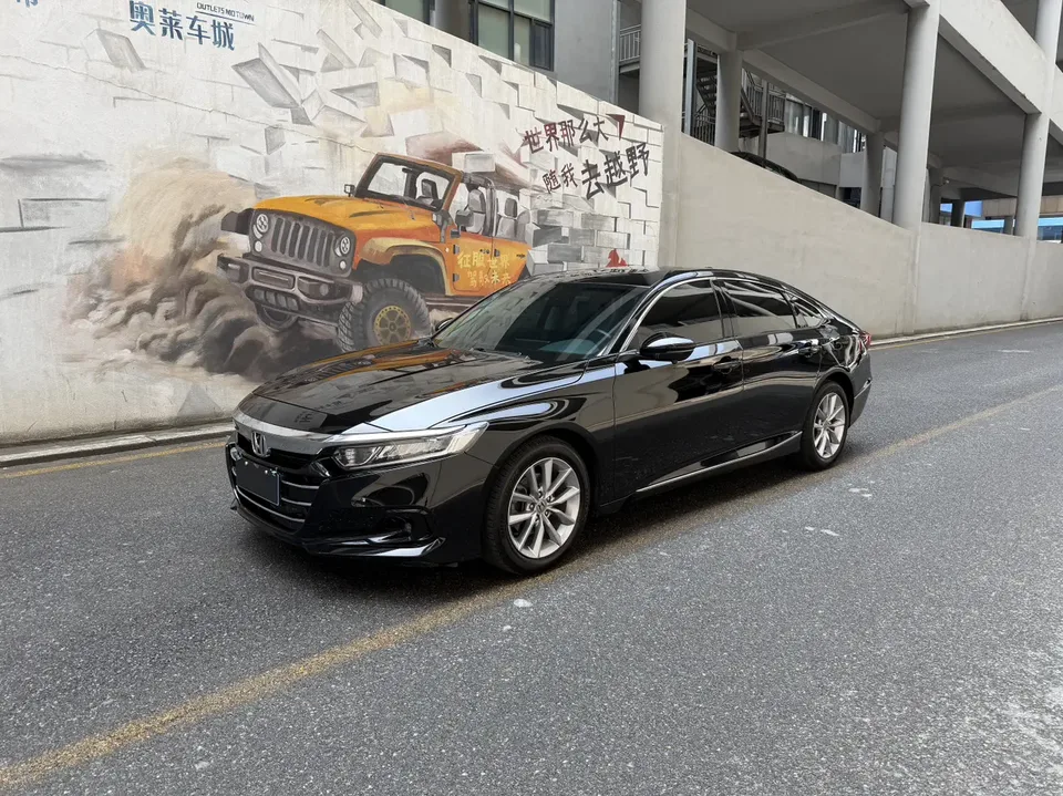 Honda Accord Accord Accord 2022 260TURBO Deluxe Edition 2022 — фото 1, купить с доставкой в Москву