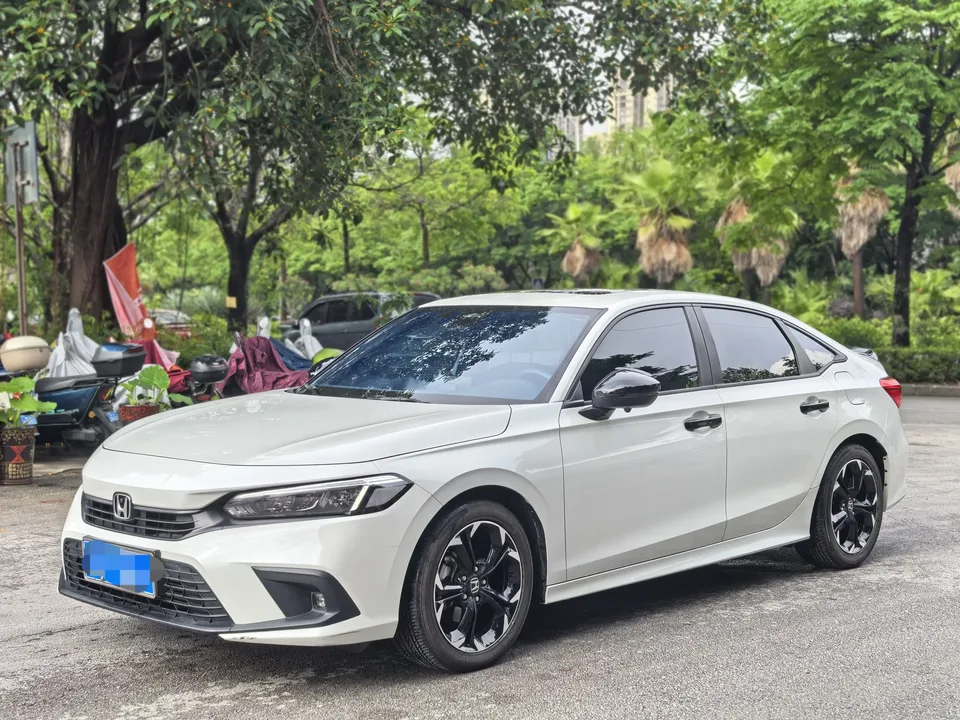 Honda CIVIC 2024