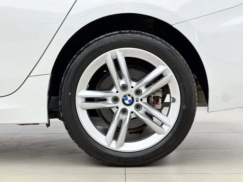 BMW 1 Series 1 Series BMW 1 Series 2021 120i M Sport Night Edition 2023 — thumbnail 4