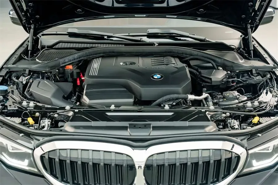 BMW 3 Series BMW 3 Series 2022 325Li M Sport Package 2022 — миниатюра 2