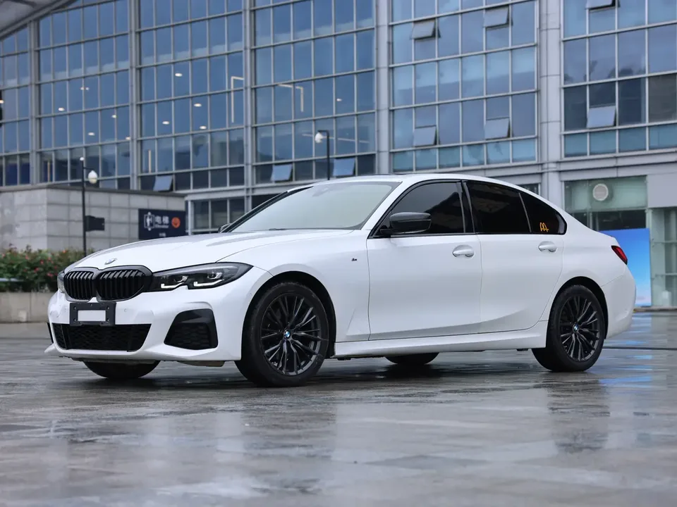 BMW 3 Series 2022