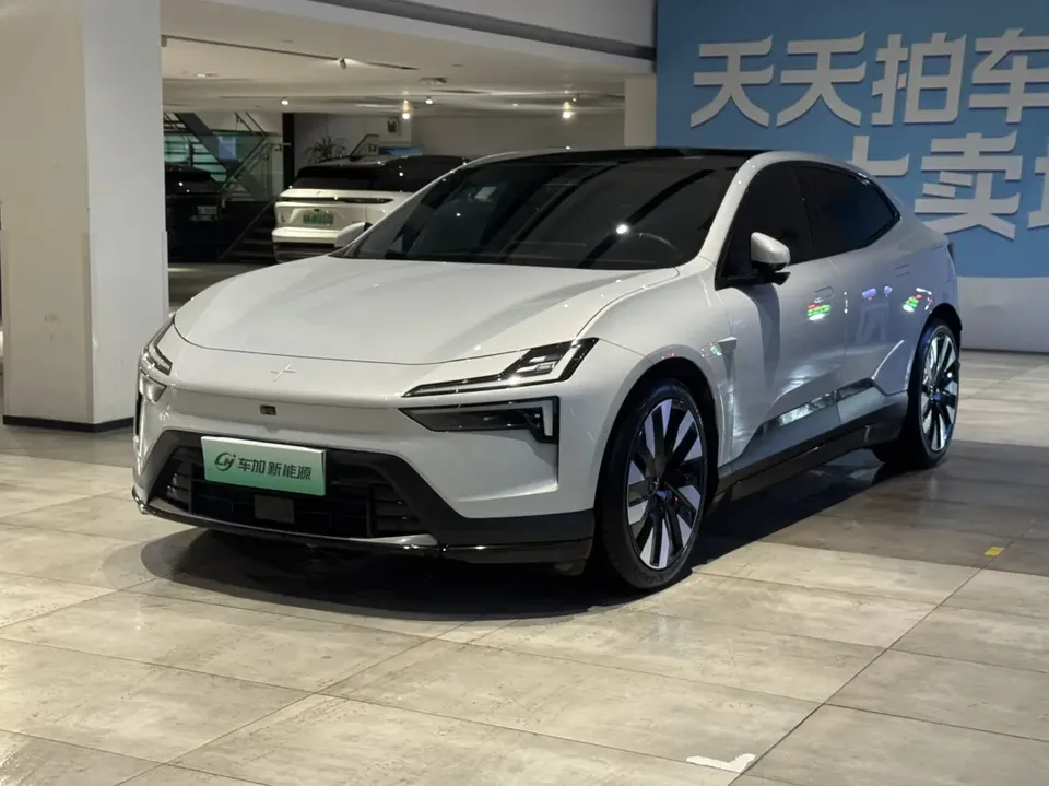 Polestar 4 2024
