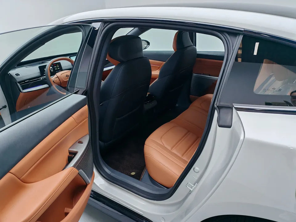 Dongfeng YiPai 007 Extended Range 200Pro Edition 2025 — миниатюра 4