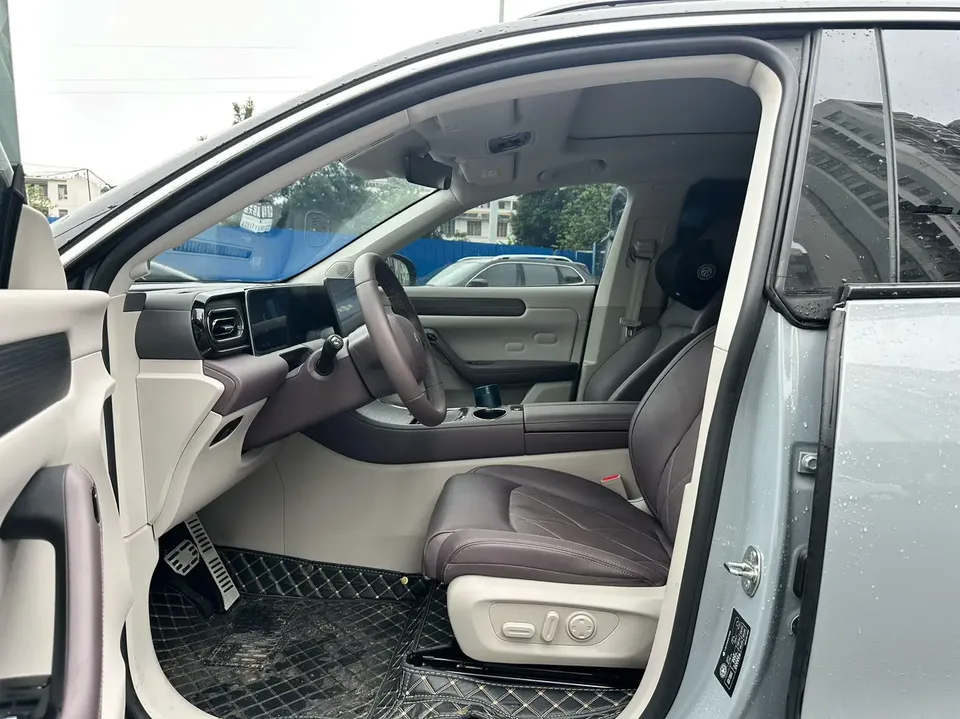 Leapmotor Zero running C11 Pure Electric 580 Premium Edition 2025 — миниатюра 5