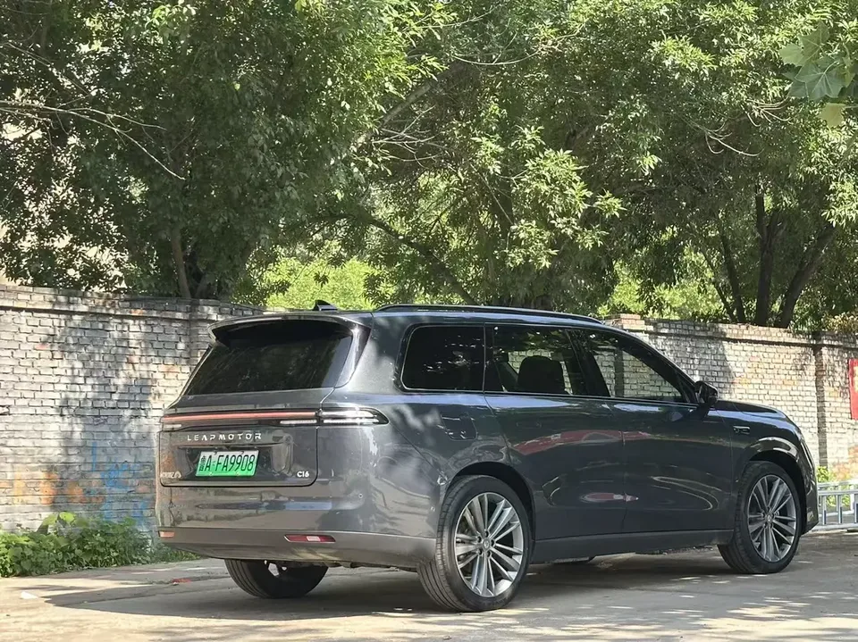 Leapmotor C16 Extended Range 200 Premium Edition 2024 — миниатюра 5