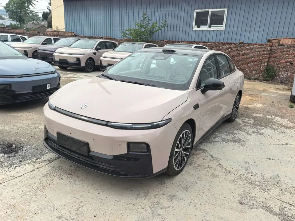 Leapmotor Leap running B01 2026