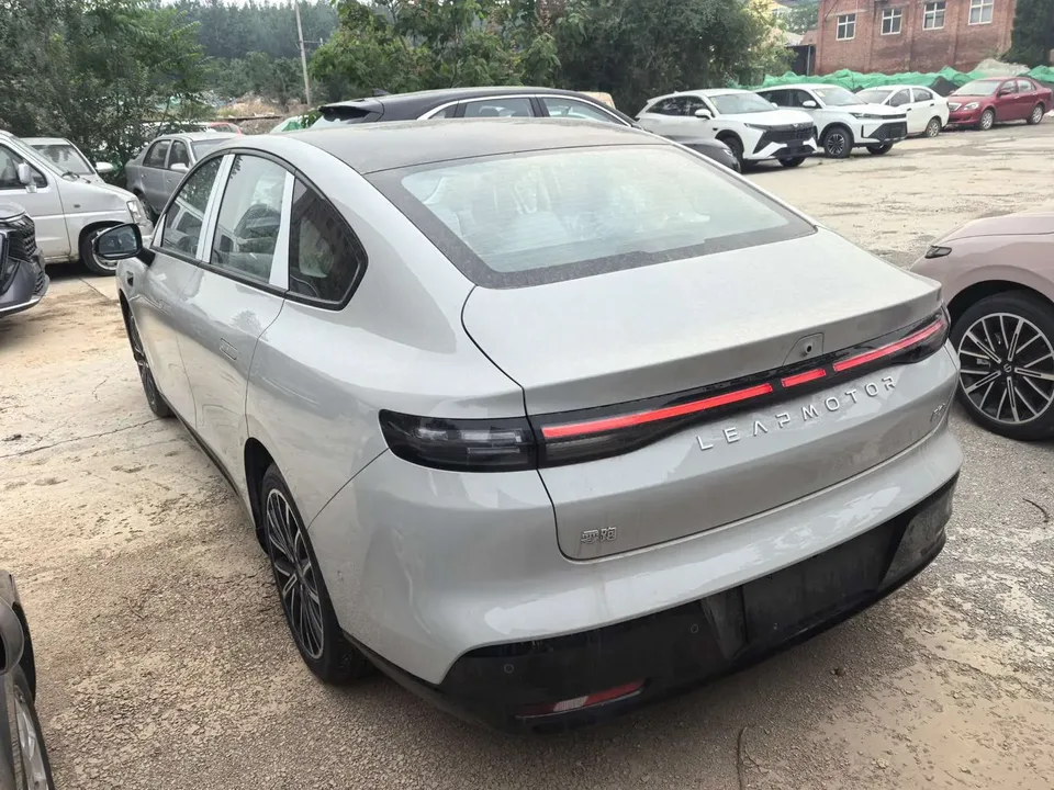 Leapmotor Leap running B01 650 LiDAR Edition 2026 — миниатюра 4