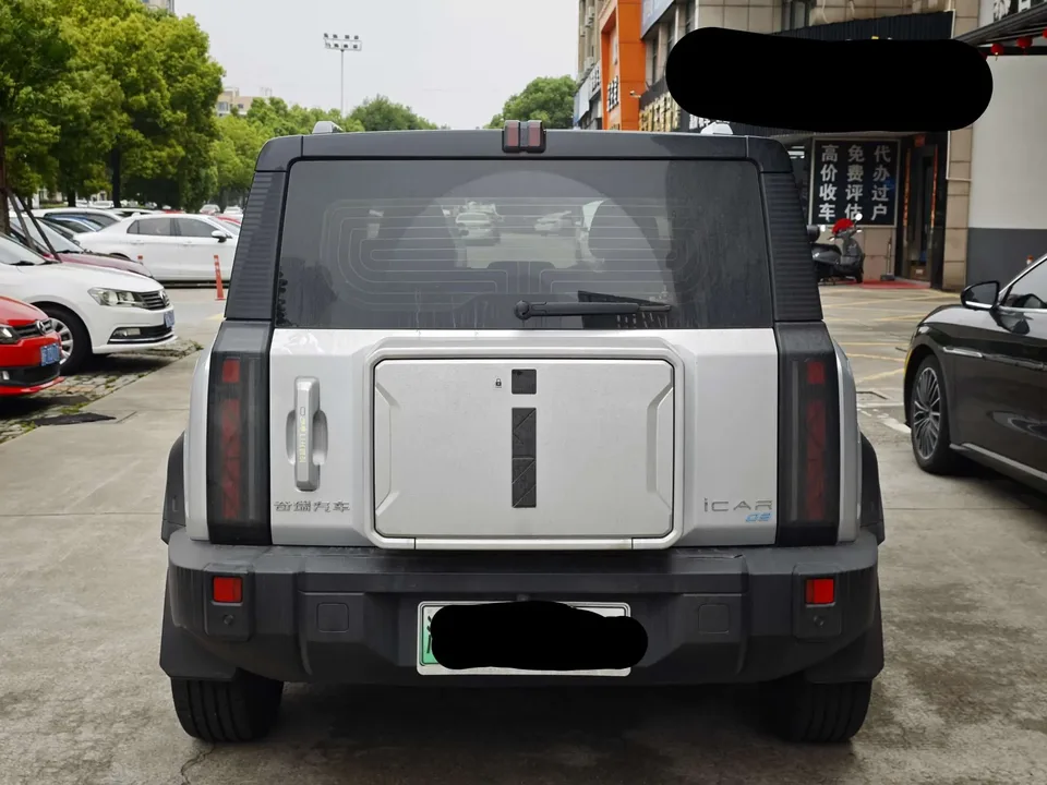 iCAR 03 two-wheel drive long-range version 2024 — миниатюра 4