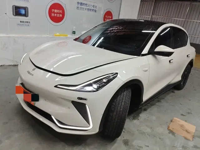 IM Motors IM LS7 Zhiji LS7 Elite RWD 2023 — photo 1, buy with delivery to Moscow