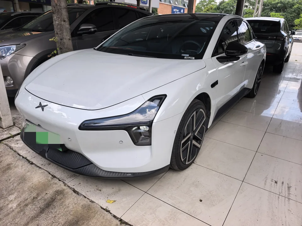 XPeng Xiaopeng MONA M03 2025