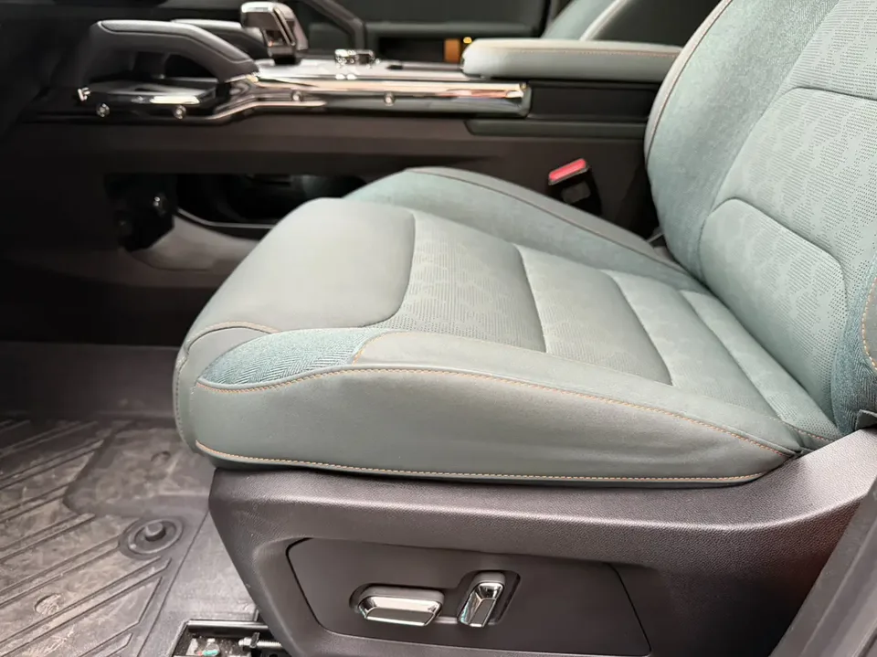 Jetour Jet Traveler 2.0TD 4WD Cross PRO 2023 — миниатюра 4