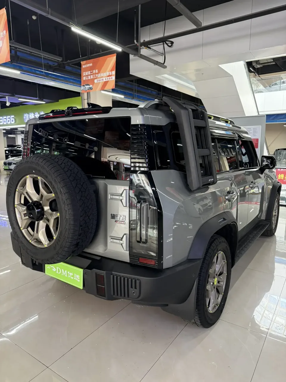 Jetour Jet Traveler 2.0TD 4WD Crossing PRO+ Entertainment Edition 2024 — миниатюра 3