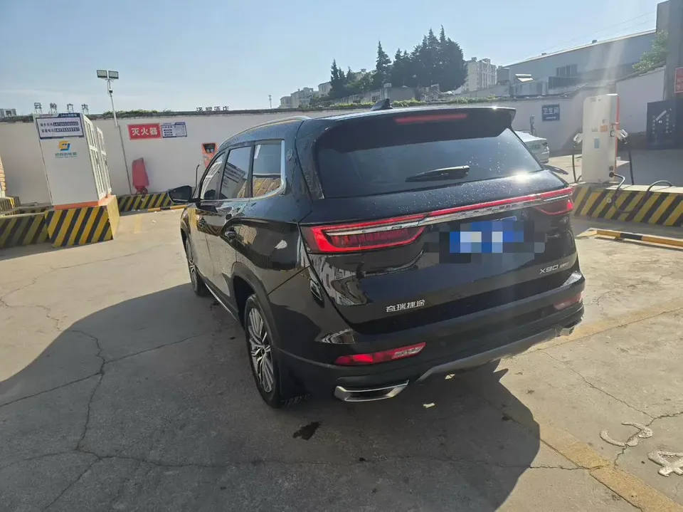Jetour Jietu X90 PLUS Jietu X90 PLUS 2024 1.6TD DCT villa 2024 — миниатюра 4