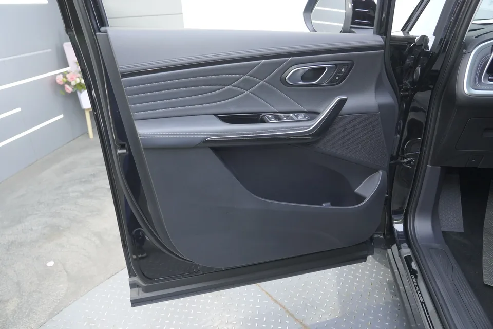 Datong Chase G90 2.0T Star Seven-Seater Edition 2023 — миниатюра 3