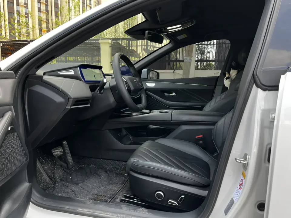 Deepal dark blue SL03 Dark blue SL03 200 Max Extended Range 2023 — thumbnail 5