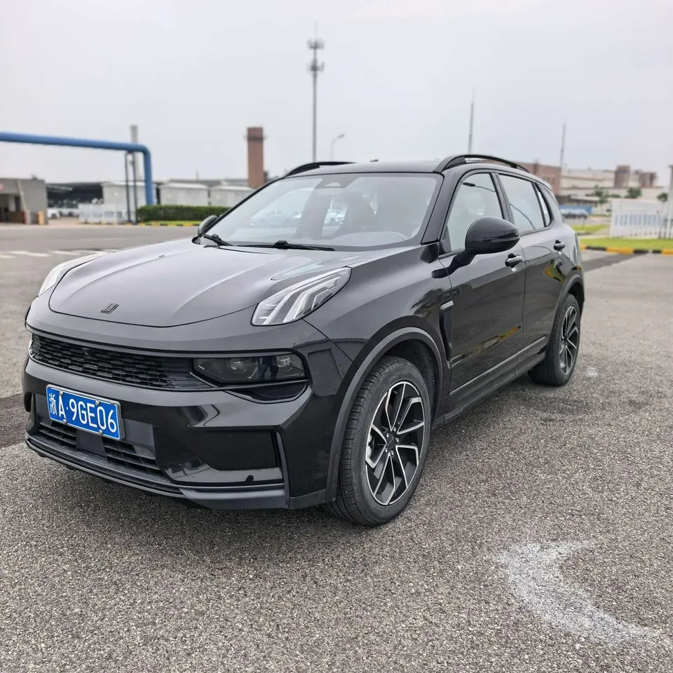 Lynk & Co 01 EM-P Lynk & Co 01 EM-P 1.5TD EM-P PM 2023 — photo 1, buy with delivery to Moscow