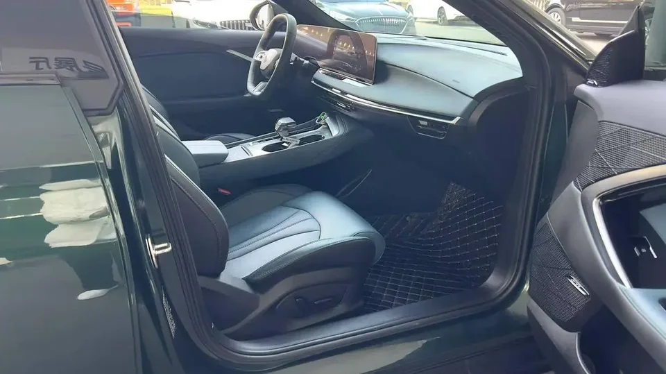MG 7 2.0T Automatic Beauty Hunter Luxury Edition 2024 — миниатюра 2