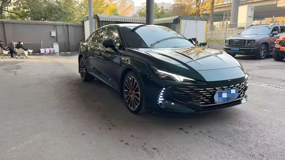 MG 7 2.0T Automatic Beauty Hunter Luxury Edition 2024 — миниатюра 3